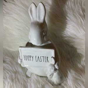 Rae Dunn Bunny figurine